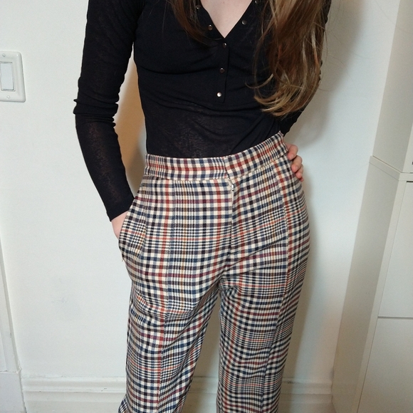 Contemporary Cropped Plaid pants size 4  versatile both casual or chic cream - Picture 7 of 11
